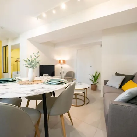 Le Petit Olivier En Coeur De + Parking Incl. Apartamento